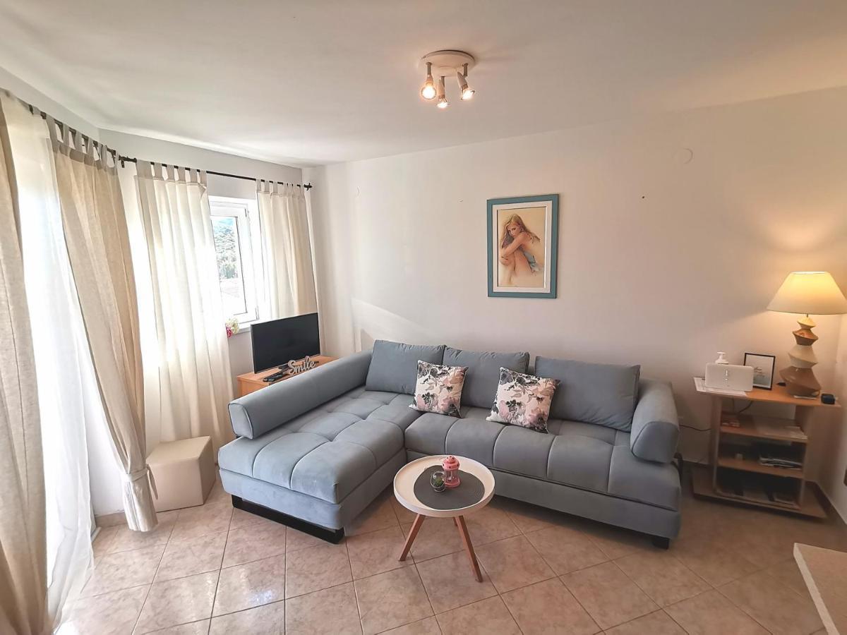 Lovely Apartment Branko Rabac With Balcony And Parking エクステリア 写真