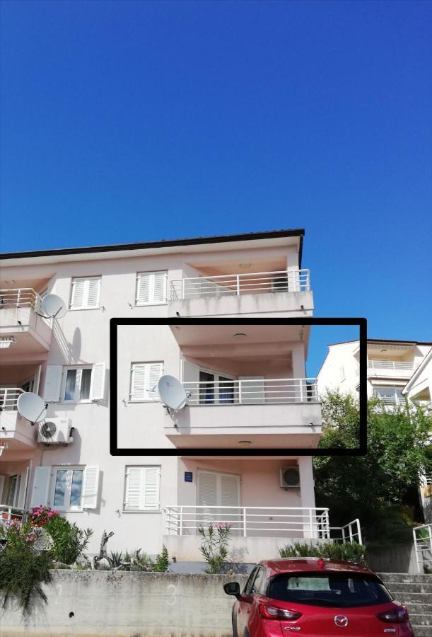 Lovely Apartment Branko Rabac With Balcony And Parking エクステリア 写真